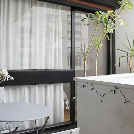 Charming T2 With Balcony Near The Bastille Parigi